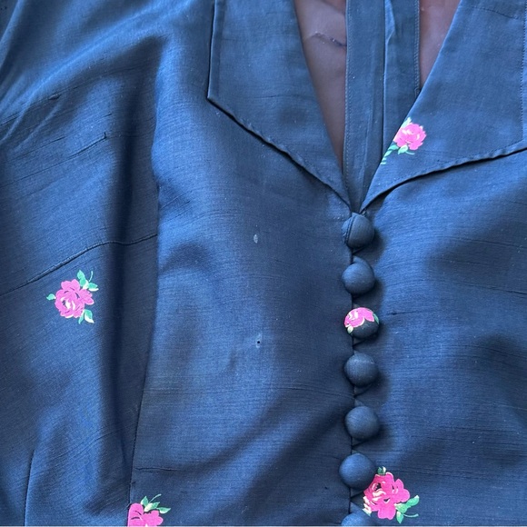 Vintage 50’s silk tunic / blouse / top with peplum waist. Floral. Button up. - Picture 3 of 5